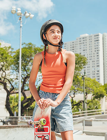 girl at skatepark